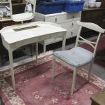 611 5402 DRESSING TABLE
